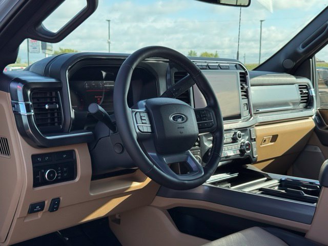 Used 2024 Ford F250 Lariat w/ Sport Appearance Package AWD/4WD image 24