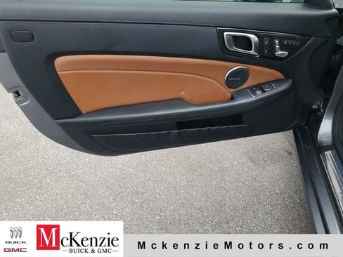 Used 2017 Mercedes-Benz SLC 300 image 9