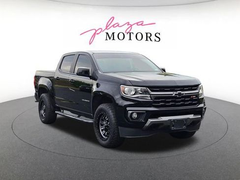 Used 2022 Chevrolet Colorado Z71 AWD/4WD image 3