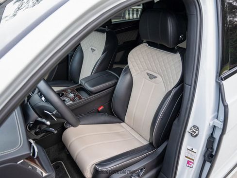 Used 2022 Bentley Bentayga Speed image 48