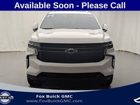 Used 2023 Chevrolet Suburban RST w/ Sport Performance Package AWD/4WD image 2