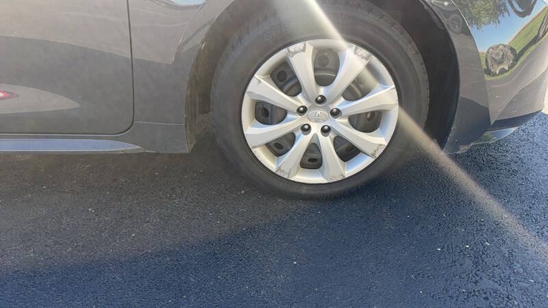 Used 2023 Toyota Corolla LE FWD image 10
