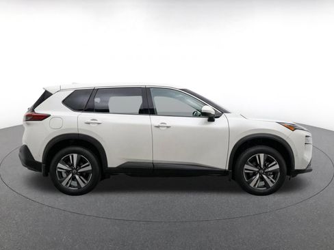 Used 2026 Nissan Rogue SL FWD image 10