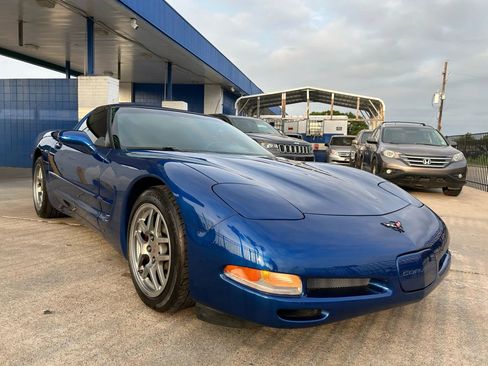 Used 2002 Chevrolet Corvette Coupe w/ Preferred Equipment Group2 image 13