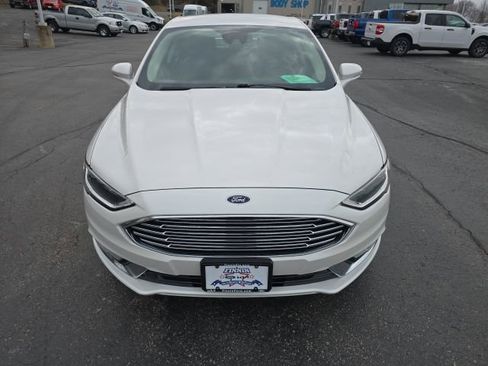 Used 2017 Ford Fusion Titanium image 2