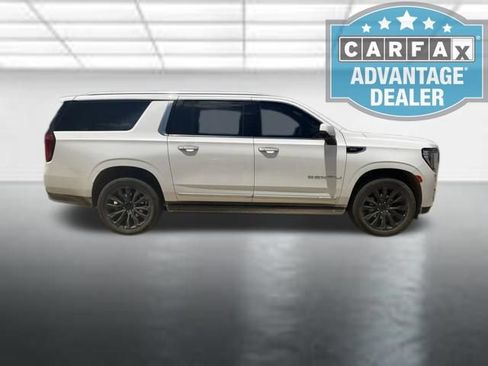 Used 2023 GMC Yukon XL Denali AWD/4WD image 2