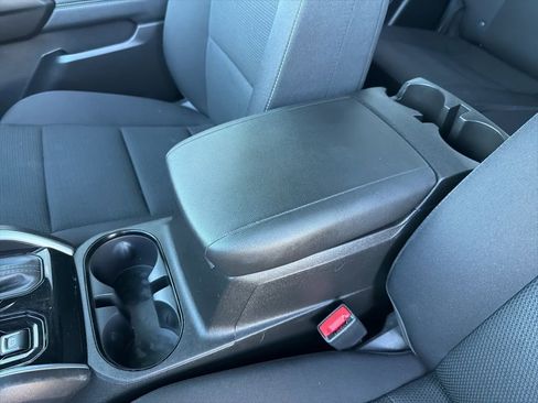 Used 2024 Chevrolet Colorado LT w/ LT Convenience Package II image 36