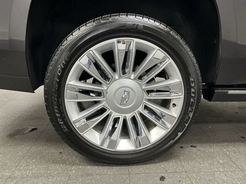 Certified 2018 Cadillac Escalade Platinum AWD/4WD image 34