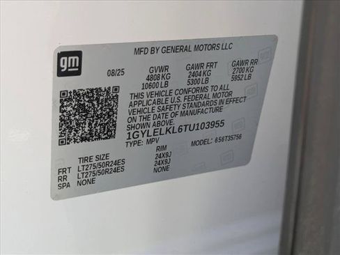 Used 2026 Cadillac Escalade IQL Sport 1 w/ LPO, ONYX Package AWD/4WD image 24