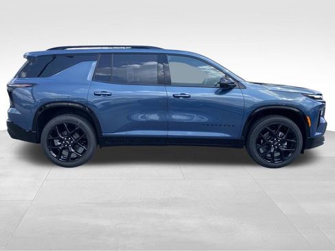 New 2026 Chevrolet Traverse RS image 2