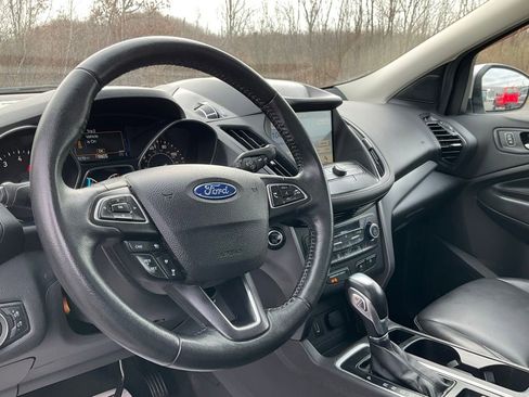 Used 2019 Ford Escape SEL image 20