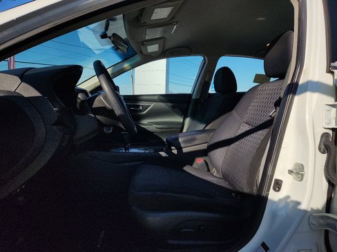 Used 2018 Nissan Altima 2.5 S w/ S Convenience Package image 12