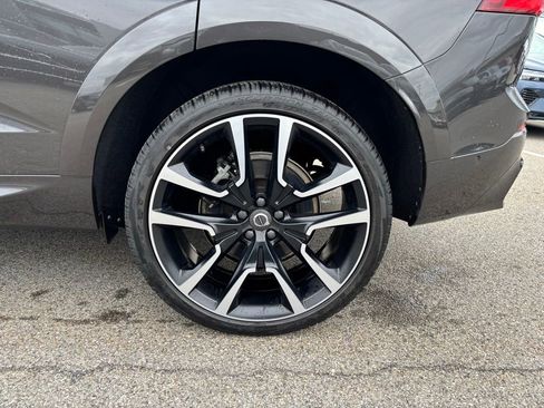 Certified 2023 Volvo XC60 B6 Ultimate w/ Climate Package AWD/4WD image 32