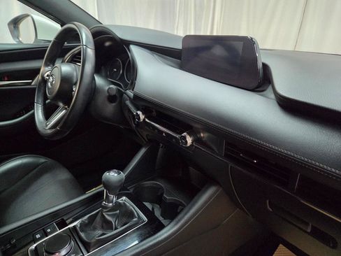 Used 2022 MAZDA MAZDA3 s FWD image 20