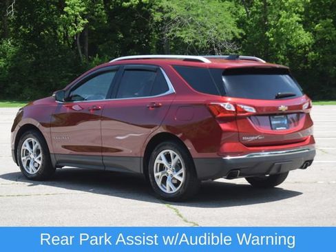 Used 2018 Chevrolet Equinox LT FWD image 24