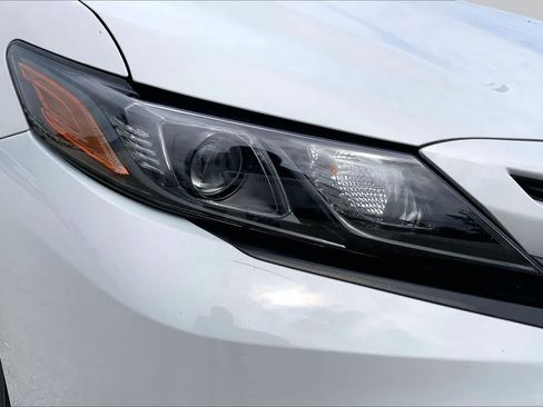 Used 2023 Toyota Camry SE FWD image 27