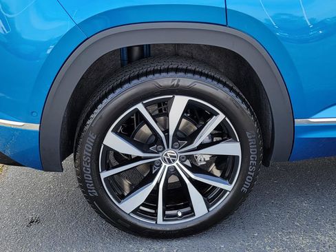 Certified 2025 Volkswagen Atlas Cross Sport SEL Premium R-Line image 14