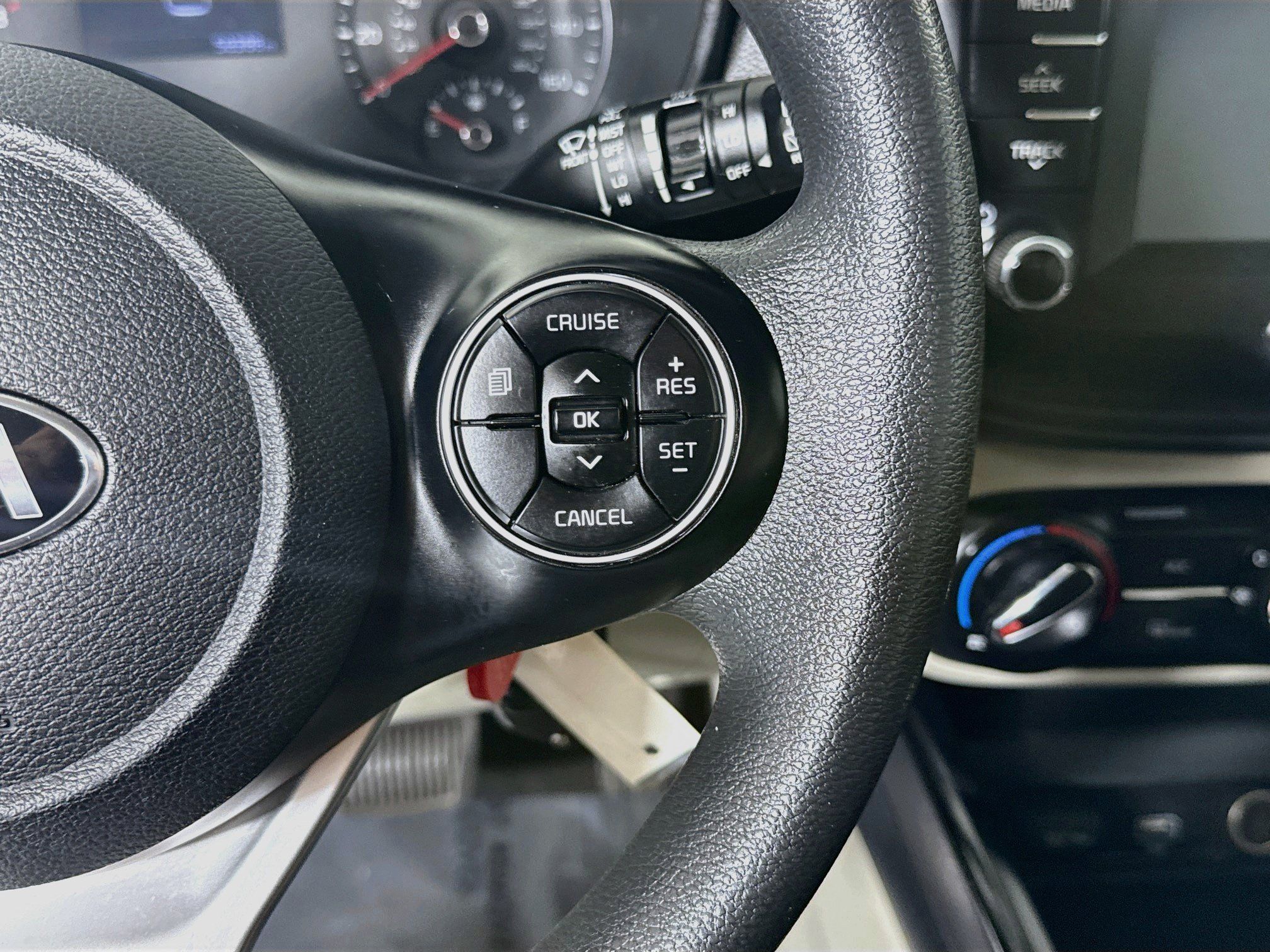 Used 2021 Kia Soul LX FWD image 15