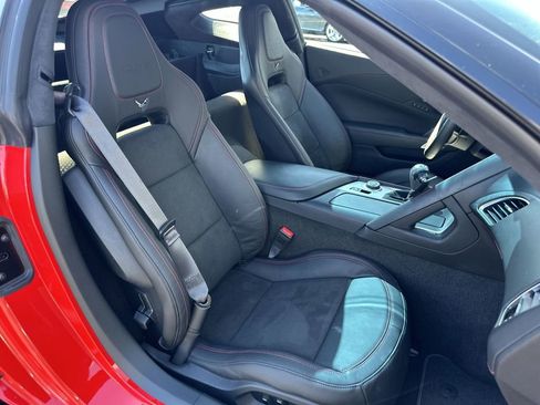 Used 2016 Chevrolet Corvette Z06 w/ 3LZ Preferred Equipment Group RWD image 26