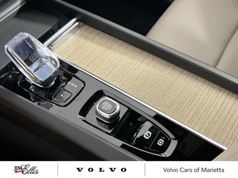 New 2026 Volvo XC60 B5 Core w/ Climate Package image 20