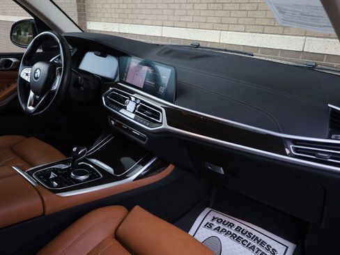 Used 2020 BMW X7 xDrive40i w/ Premium Package AWD/4WD image 32