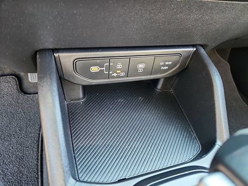 Used 2025 Kia K4 FWD image 23