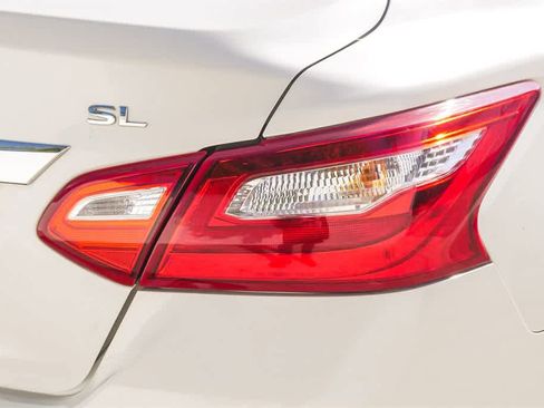 Used 2017 Nissan Altima 2.5 SL image 10