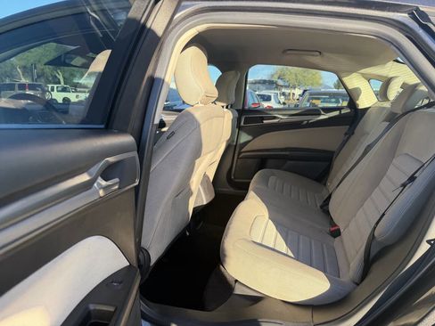 Used 2019 Ford Fusion S image 23