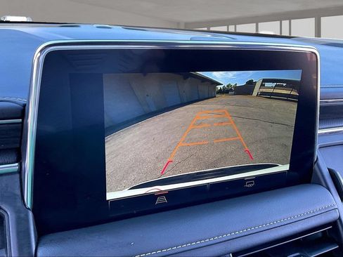 Used 2024 GMC Yukon SLT RWD image 14