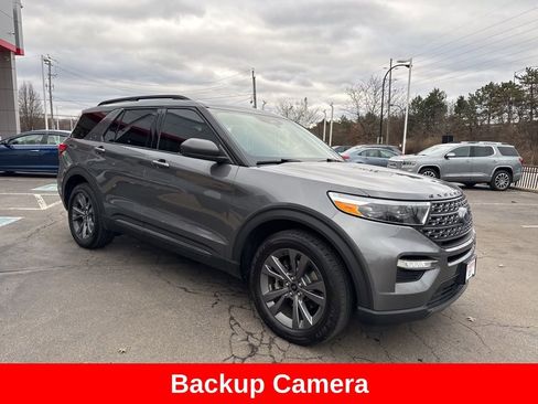 Used 2021 Ford Explorer XLT w/ Equipment Group 202A image 9