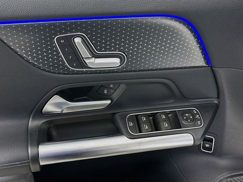 Used 2025 Mercedes-Benz GLA 250 image 15