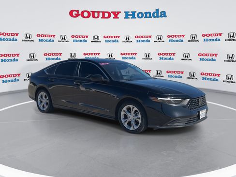 Certified 2023 Honda Accord LX image 2