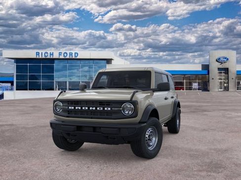 New 2026 Ford Bronco 4-Door AWD/4WD image 2