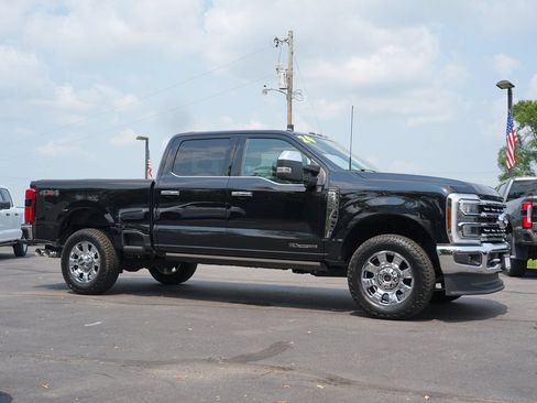 Used 2024 Ford F350 Lariat w/ Lariat Ultimate Package AWD/4WD image 2