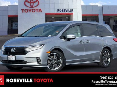 Used 2022 Honda Odyssey Elite image 1