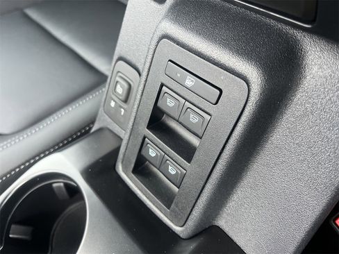 New 2026 Ford Bronco Outer Banks w/ Sasquatch Package image 9