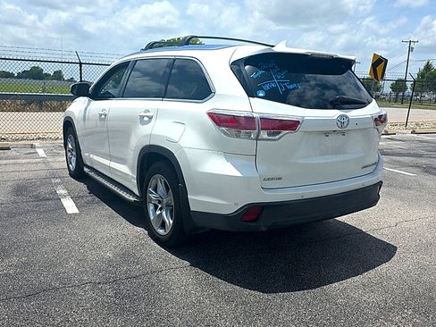 Used 2015 Toyota Highlander Limited FWD image 13