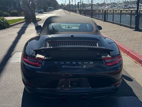 Used 2019 Porsche 911 Carrera S RWD image 9