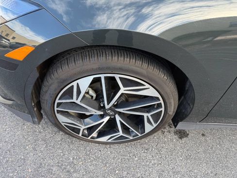 Used 2024 Hyundai Ioniq 6 SEL image 15