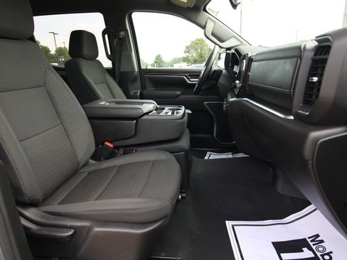 Used 2026 Chevrolet Silverado 1500 RST AWD/4WD image 9