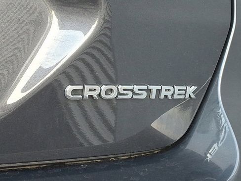 Used 2025 Subaru Crosstrek 2.0i Premium image 10