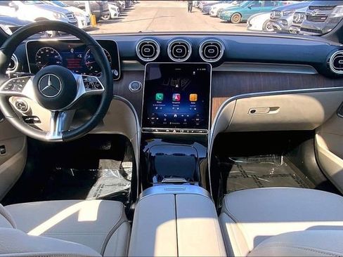 Used 2025 Mercedes-Benz C 300 4MATIC Sedan image 12