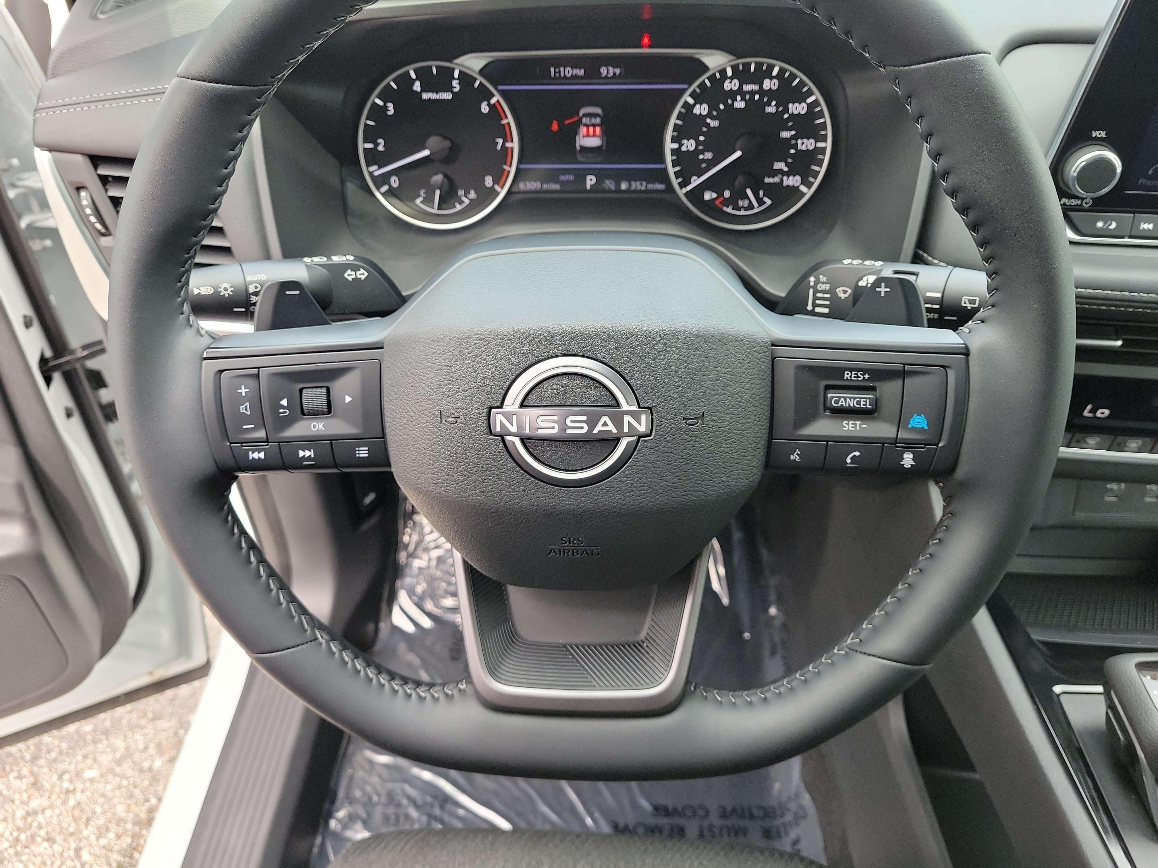 Certified 2025 Nissan Rogue SV AWD/4WD image 22