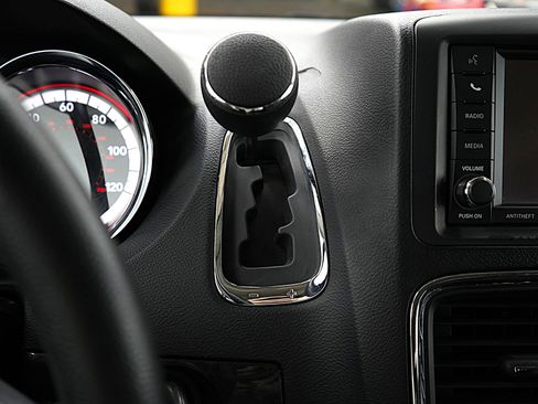 Used 2017 Dodge Grand Caravan SE w/ Power Window Group image 23