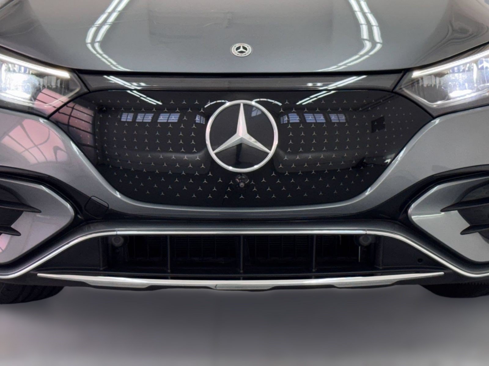 Used 2023 Mercedes-Benz EQE 350+ SUV image 25