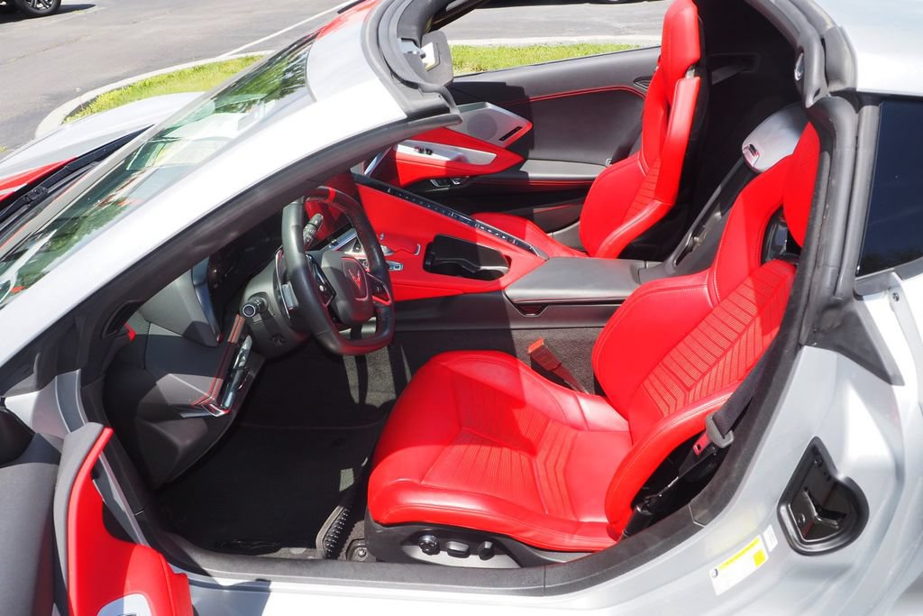 Used 2020 Chevrolet Corvette Stingray Preferred Cpe w/ 2LT Preferred Equipment Group RWD image 21