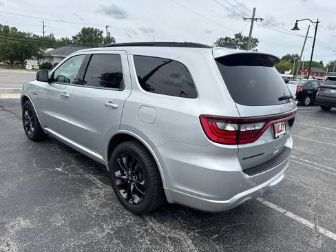 Used 2023 Dodge Durango R/T RWD image 14