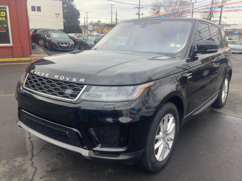 Used 2019 Land Rover Range Rover Sport SE image 4