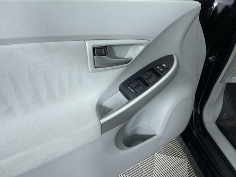 Used 2015 Toyota Prius Two image 14