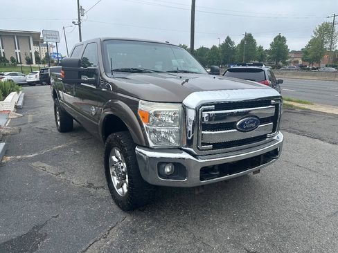 Used 2016 Ford F250 XLT w/ XLT Value Package AWD/4WD image 3